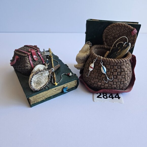 Vtg Fishing Desk Set Figurines with Tackle and Creel Small Resin Bookend - Picture 14 of 16